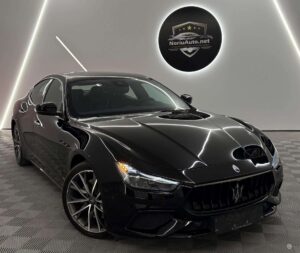 Maserati Ghibli 3.0 l., sedanas
