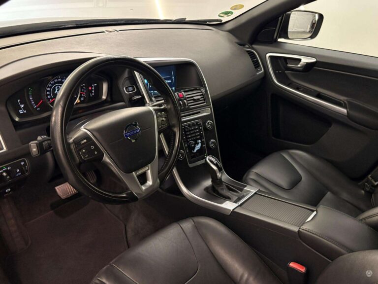 Volvo XC60 2.0 l., visureigis / krosoveris