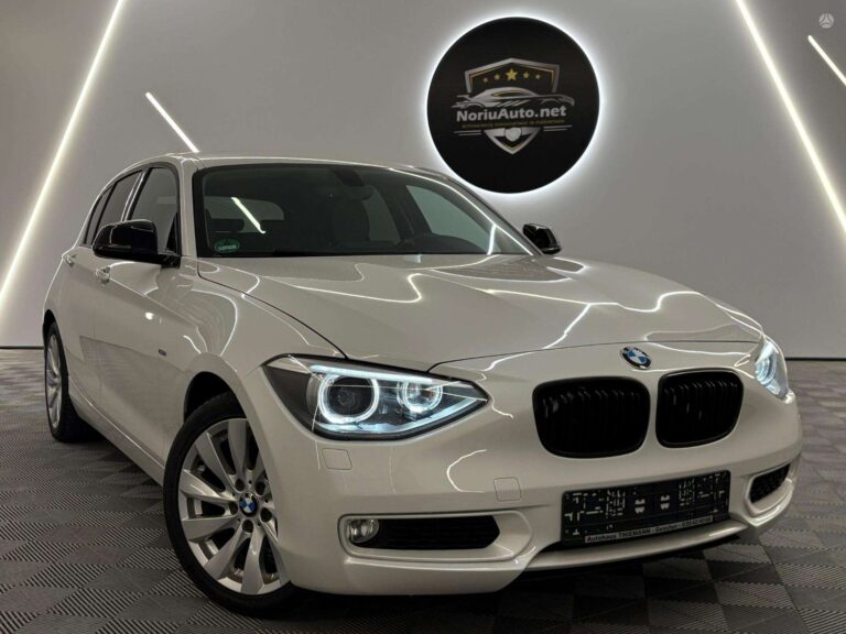 BMW 120 2.0 l., hečbekas