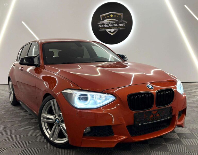 BMW 120 2.0 l., hečbekas