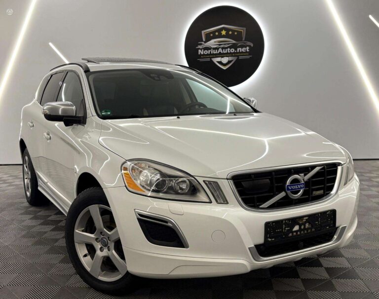Volvo XC60 2.4 l., visureigis / krosoveris