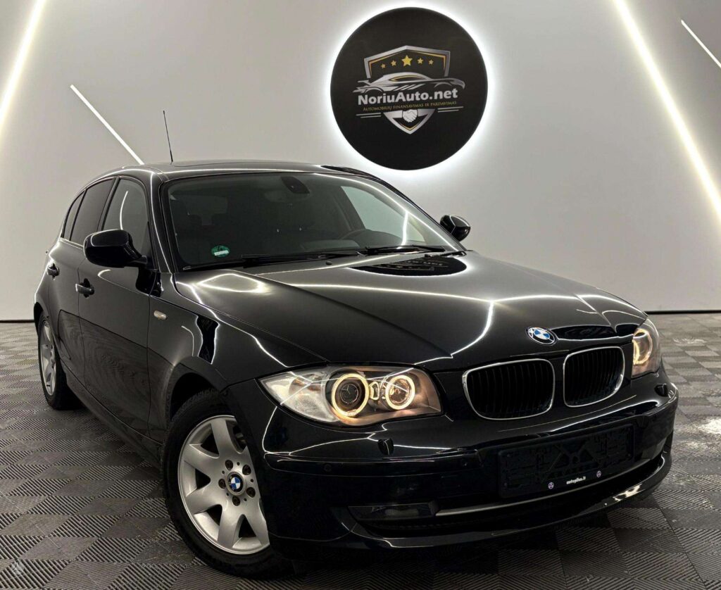 BMW 120 2.0 l., hečbekas