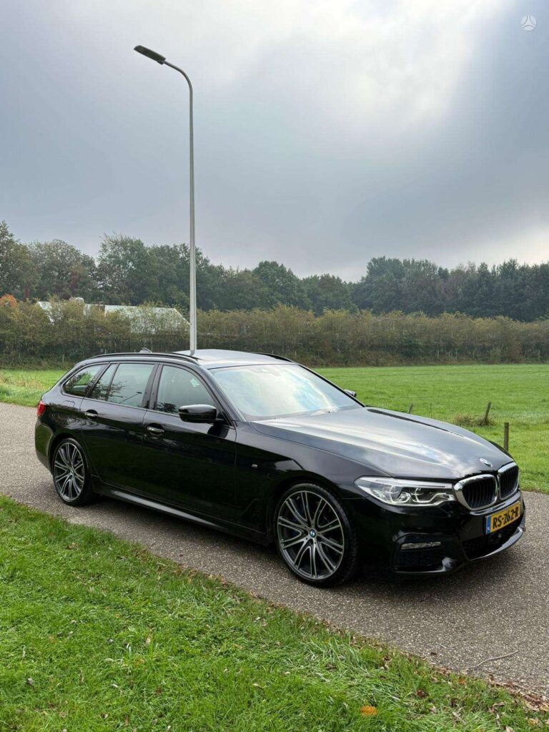 BMW 540 3.0 l., universalas