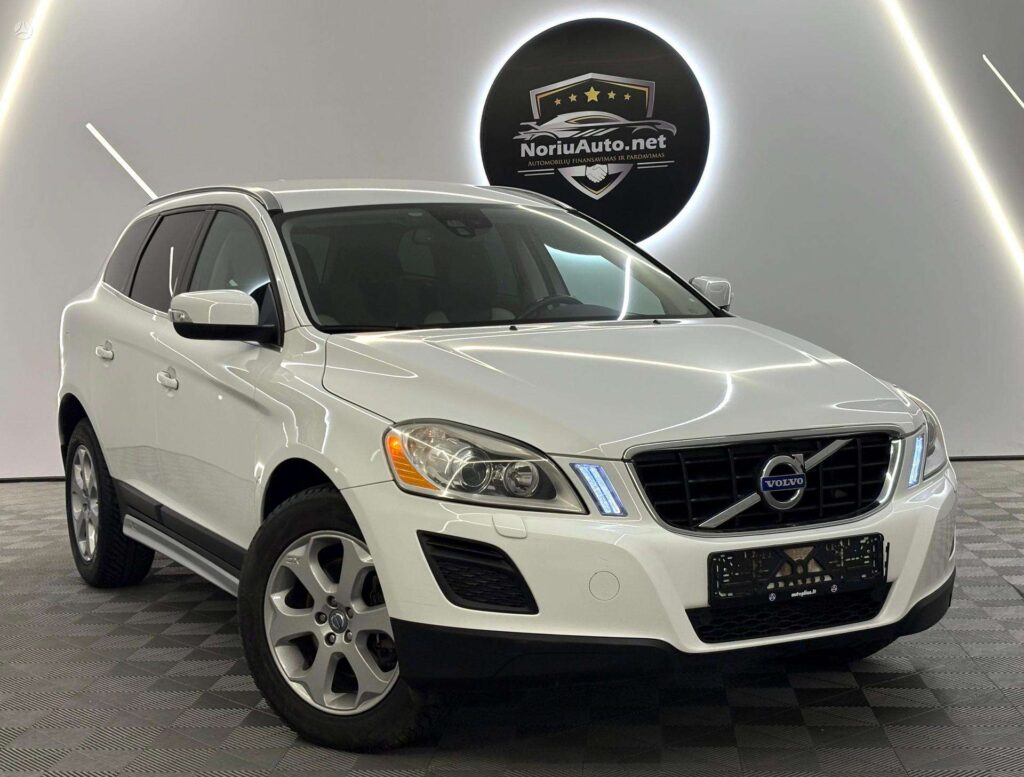 Volvo XC60 2.0 l., visureigis / krosoveris