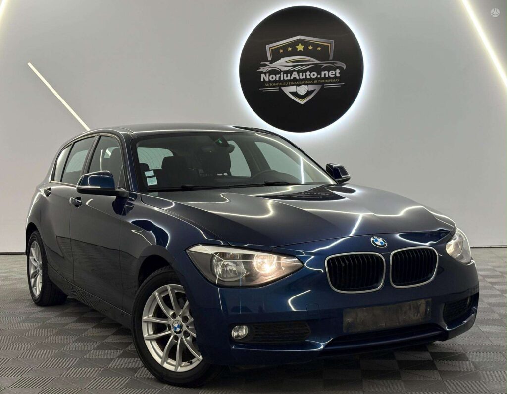 BMW 120 2.0 l., hečbekas