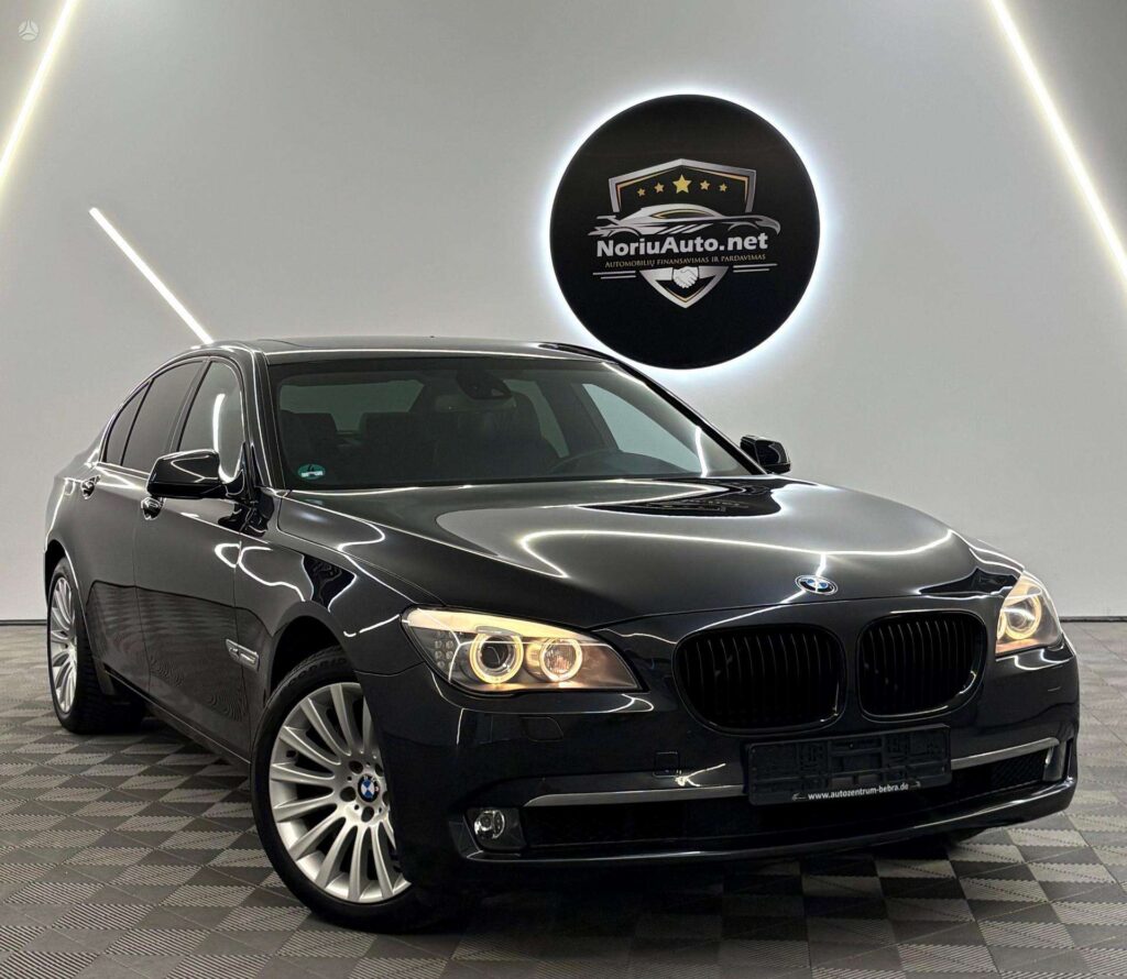 BMW 740 3.0 l., sedanas
