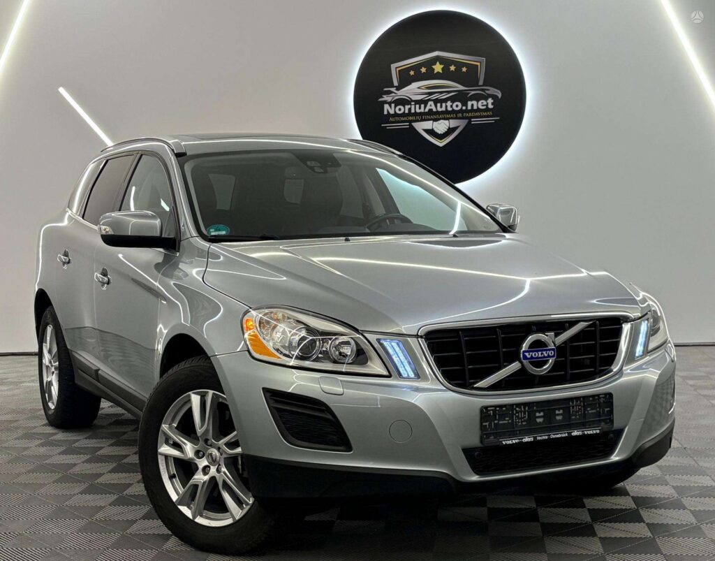 Volvo XC60 2.4 l., visureigis / krosoveris