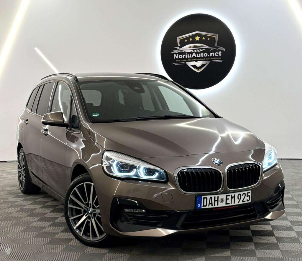 BMW 218 2.0 l., vienatūris