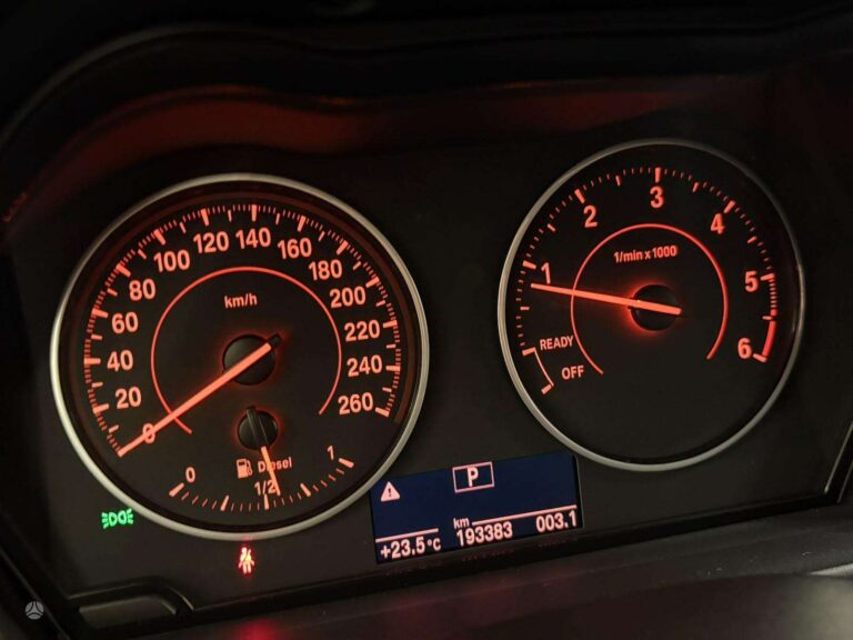178403043924803