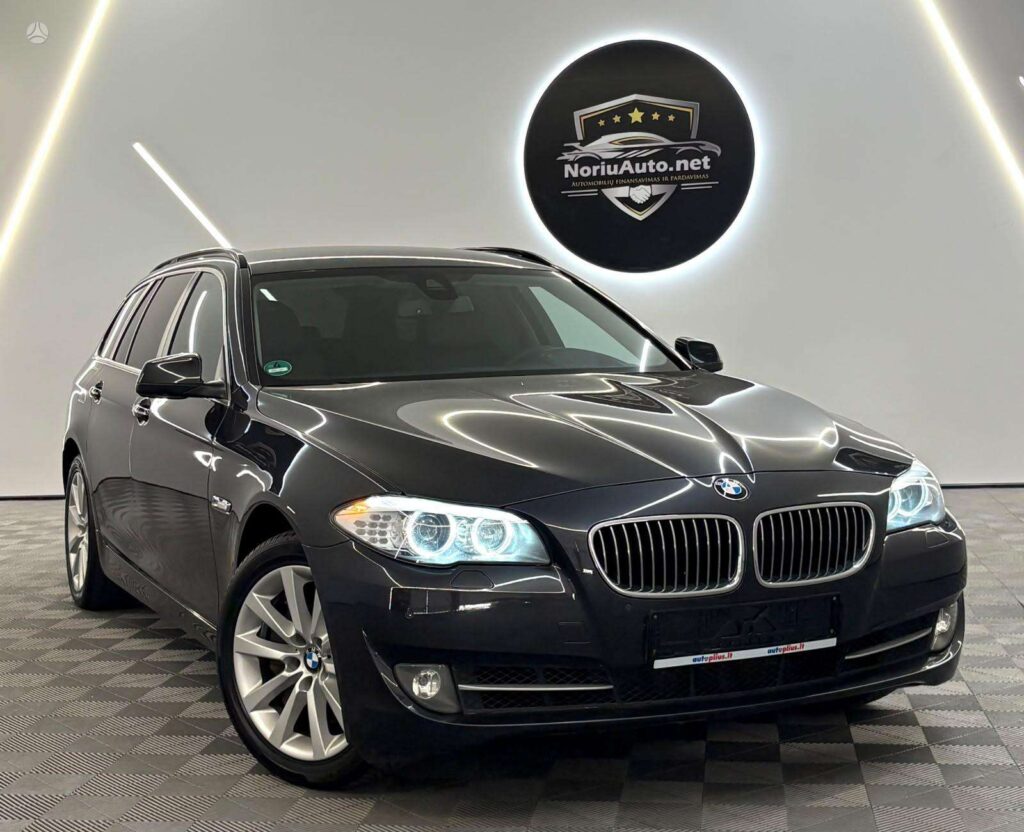 BMW 535 3.0 l., universalas
