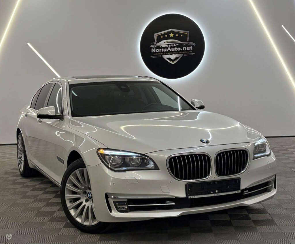 BMW 740 3.0 l., sedanas