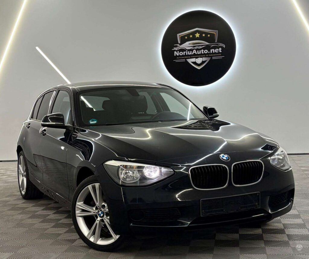 BMW 120 2.0 l., hečbekas
