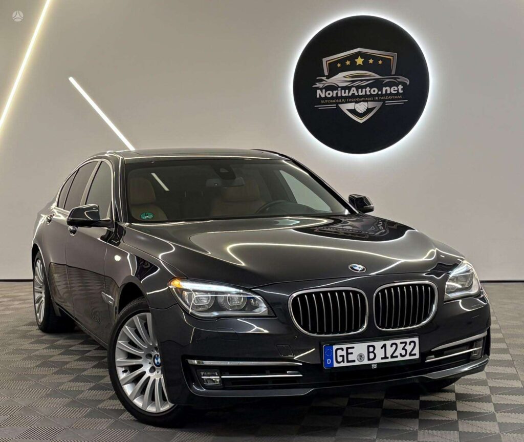 BMW 740 3.0 l., sedanas